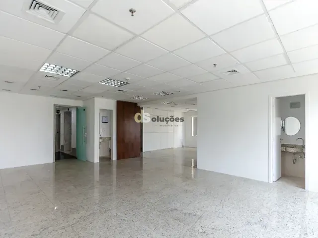 Conjunto comercial à venda ou para alugar, no bairro Consolação em São Paulo