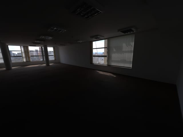 Foto do Conjunto comercial - Conjunto comercial para venda e locação no Centro de São Paulo com 256.23m² e 2 banheiros - Próximo da estação São Bento | Miani Imóveis