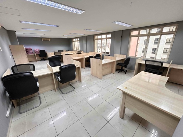 Foto do Conjunto comercial - Conjunto Comercial VENDA  e LOCAÇÃO de 76 m2, 1 salão, 2 banheiros na Liberdade, São Paulo, SP. | Paulista Imóveis.