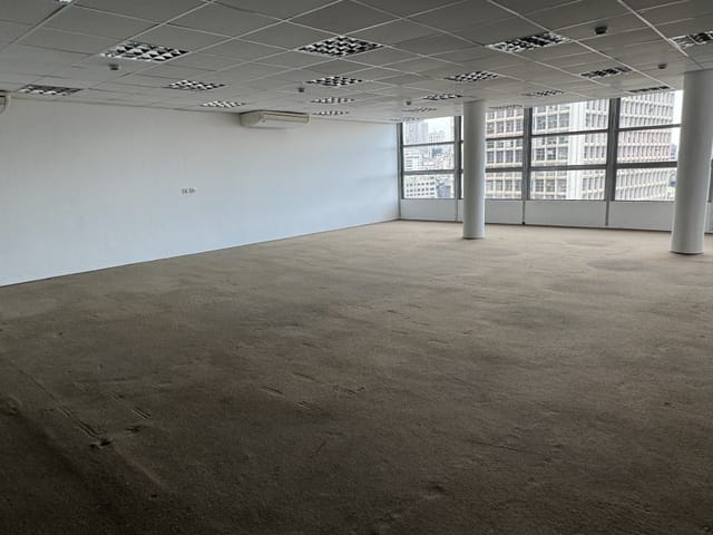 Foto do Conjunto comercial - Conjunto comercial à venda no Centro de São Paulo com 270.01m² e 2 banheiros - Próximo da Estação São Bento | Miani Imóveis