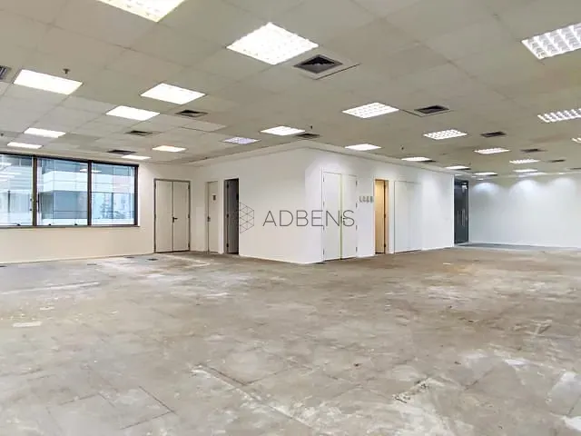Conjunto comercial para alugar, no bairro Vila Olímpia em São Paulo