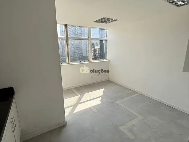 Conjunto comercial para alugar, no bairro Cerqueira César em São Paulo