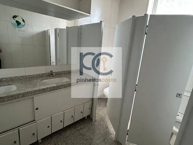 Conjunto comercial para alugar, no bairro Chácara Santo Antônio (Zona Sul) em São Paulo