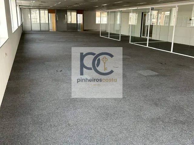 Conjunto comercial para alugar, no bairro Chácara Santo Antônio (Zona Sul) em São Paulo