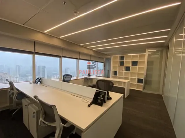 Conjunto comercial para alugar, no bairro Jardim Paulistano em São Paulo