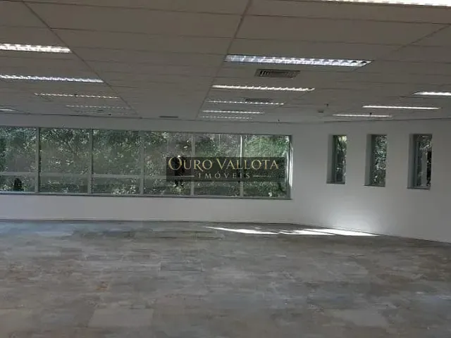 Conjunto comercial com 245m², para alugar, no bairro Bela Vista em São Paulo