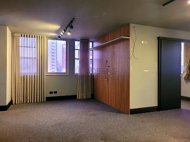 Conjunto comercial para alugar, no bairro Cerqueira César em São Paulo