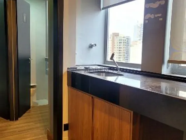 Conjunto comercial para alugar, no bairro Cerqueira César em São Paulo