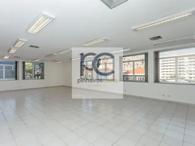 Conjunto comercial para alugar, no bairro Vila Madalena em São Paulo