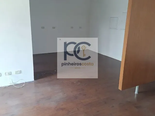 Conjunto comercial para alugar, no bairro Vila Madalena em São Paulo