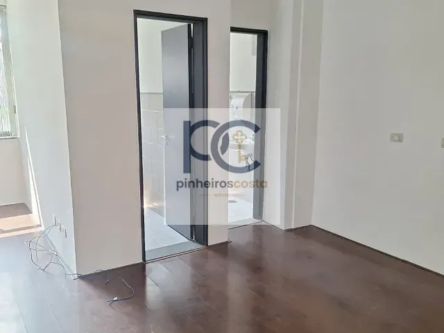 Conjunto comercial para alugar, no bairro Vila Madalena em São Paulo