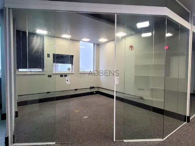 Conjunto comercial para alugar, no bairro Cerqueira César em São Paulo