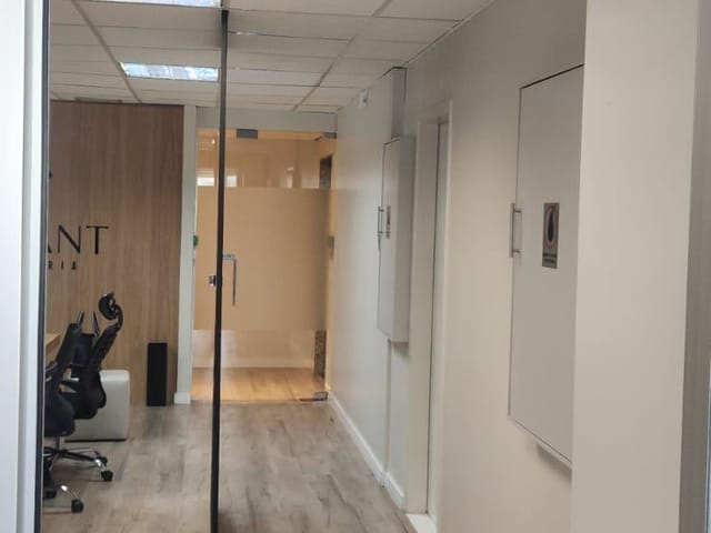 Foto do Conjunto comercial - Conjunto comercial para venda e locação no Cerqueira César com 189m², 3 banheiros e 3 vagas de garagem | Miani Imóveis