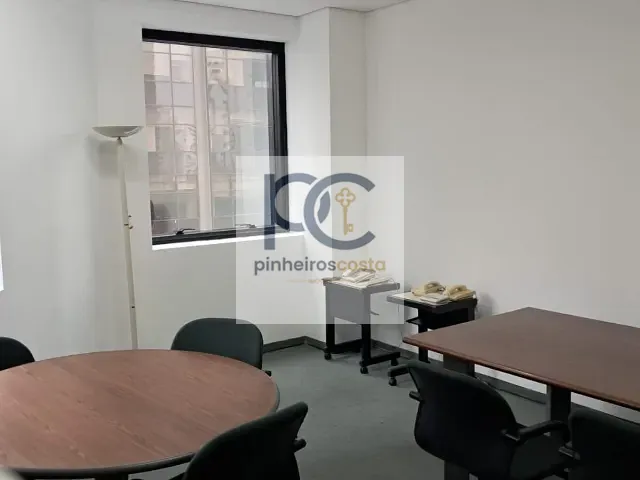 Conjunto comercial à venda, no bairro Cidade Monções em São Paulo