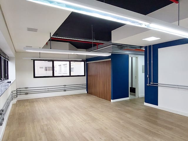 Foto do Conjunto comercial - Conjunto Comercial Inteiro a 2 Quadras da Paulista!, Com 04 Salas (recepção, diretoria, reuniões e equipe para várias estações -  São Paulo, SP | Paulista Imóveis