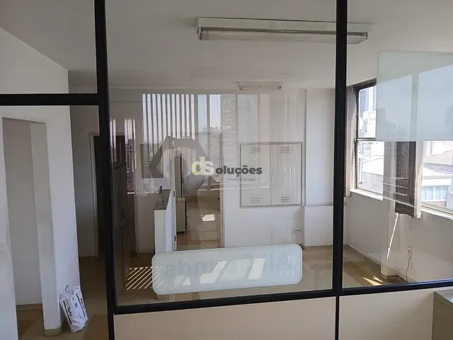 Conjunto comercial à venda ou para alugar, no bairro República em São Paulo