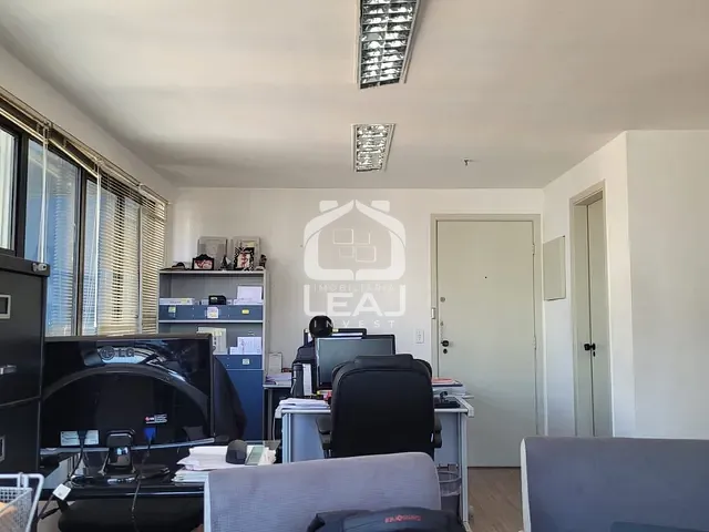 Conjunto comercial à venda, no bairro Chácara Santo Antônio (Zona Sul) em São Paulo