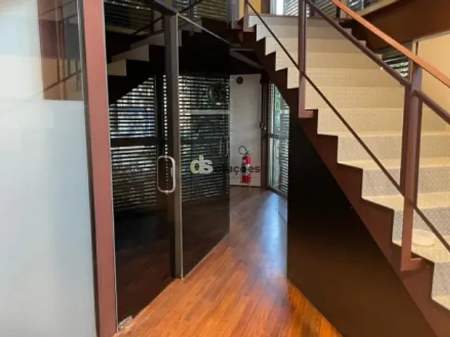 Conjunto comercial para alugar, no bairro Vila Madalena em São Paulo