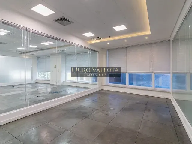 Conjunto comercial com 296m², para alugar, no bairro Butantã em São Paulo