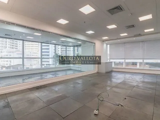 Conjunto comercial com 296m², para alugar, no bairro Butantã em São Paulo
