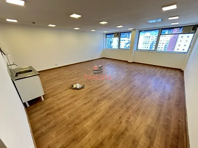 Conjunto comercial para alugar, no bairro Bela Vista em São Paulo