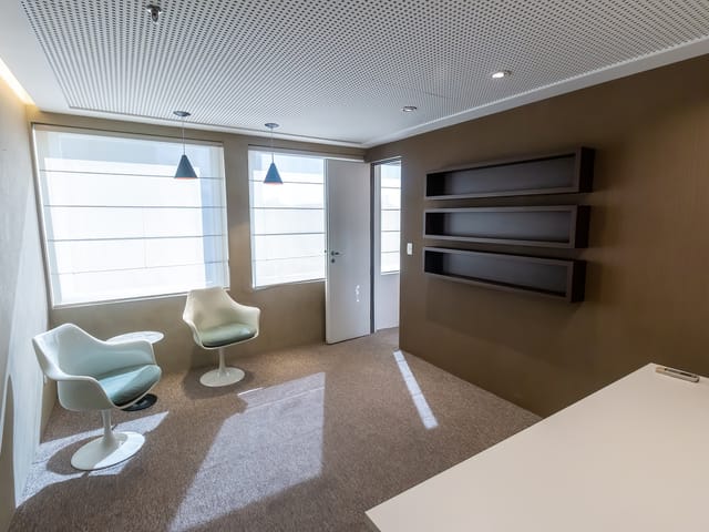 Foto do Conjunto comercial - Sala comercial mobiliada na Nove de Julho –  com 47m², Conjunto corporativo com concièrge e vaga rotativa | Paulista Imóveis