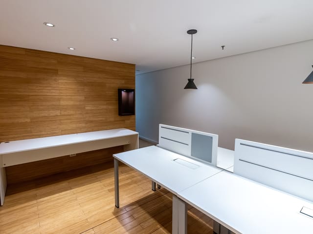 Foto do Conjunto comercial - Sala comercial mobiliada na Nove de Julho –  com 47m², Conjunto corporativo com concièrge e vaga rotativa | Paulista Imóveis