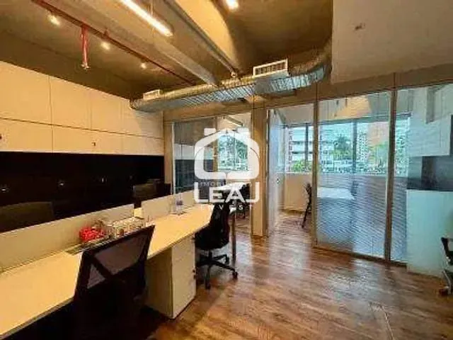 Conjunto comercial com 40m², à venda, no bairro Vila Andrade em São Paulo