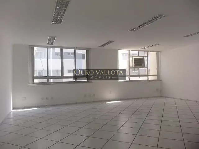 Conjunto comercial com 615m², à venda, no bairro Centro em São Paulo