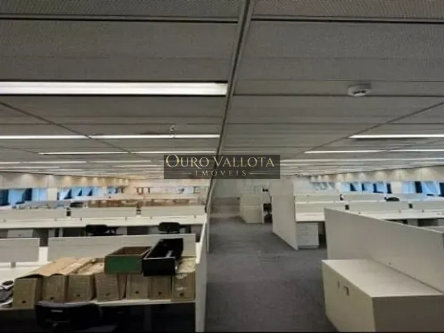 Conjunto comercial com 600m², à venda, no bairro Pinheiros em São Paulo