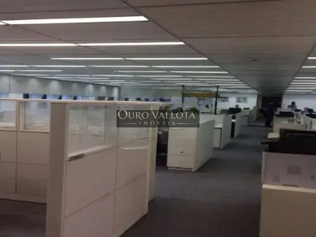 Conjunto comercial com 600m², à venda, no bairro Pinheiros em São Paulo