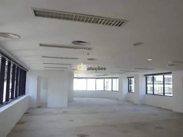 Conjunto comercial para alugar, no bairro Cidade Monções em São Paulo