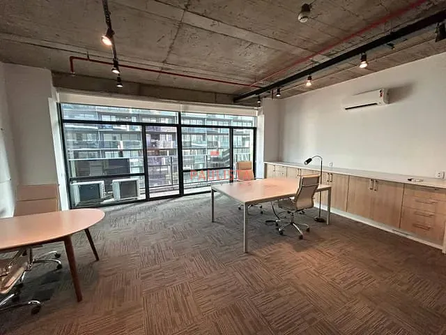 Conjunto comercial para alugar, no bairro Vila Olímpia em São Paulo