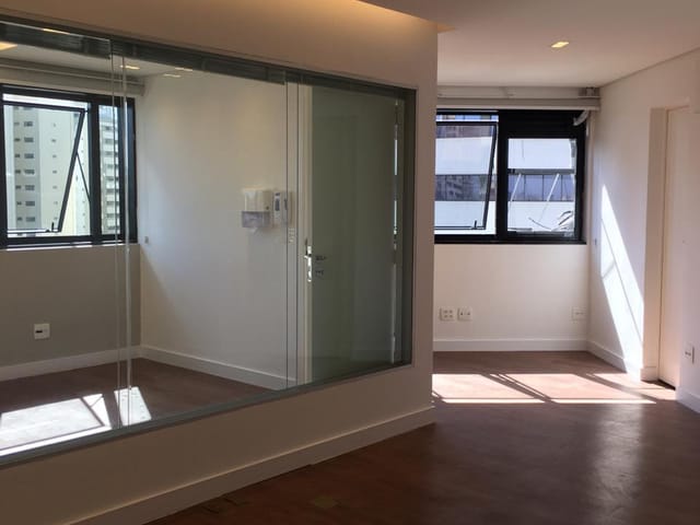 Conjunto comercial com 45m², à venda, no bairro Vila Mariana em São Paulo