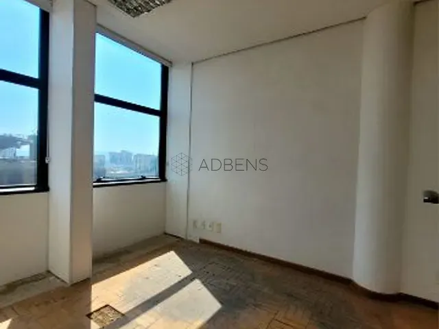Conjunto comercial para alugar, no bairro Bela Vista em São Paulo