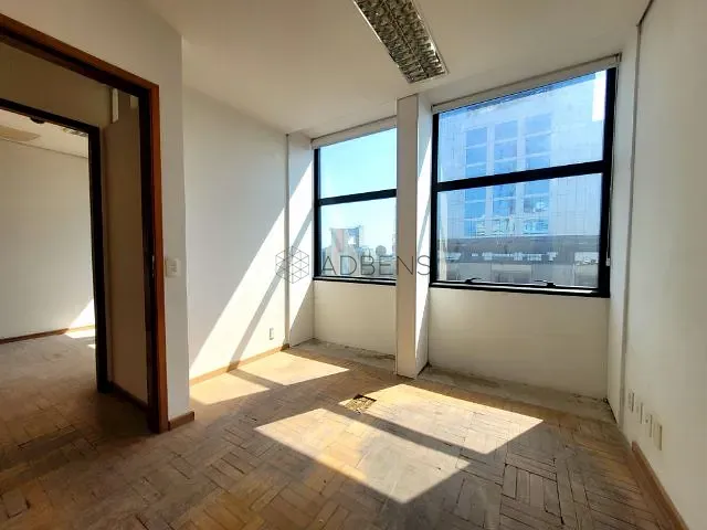 Conjunto comercial para alugar, no bairro Bela Vista em São Paulo