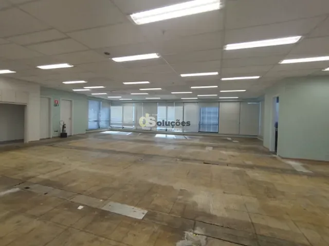 Conjunto comercial para alugar, no bairro Cerqueira César em São Paulo