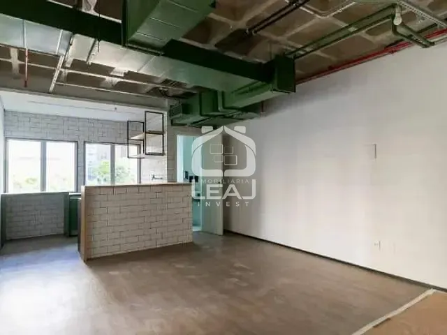 Conjunto comercial com 33m², à venda, no bairro Vila Olímpia em São Paulo