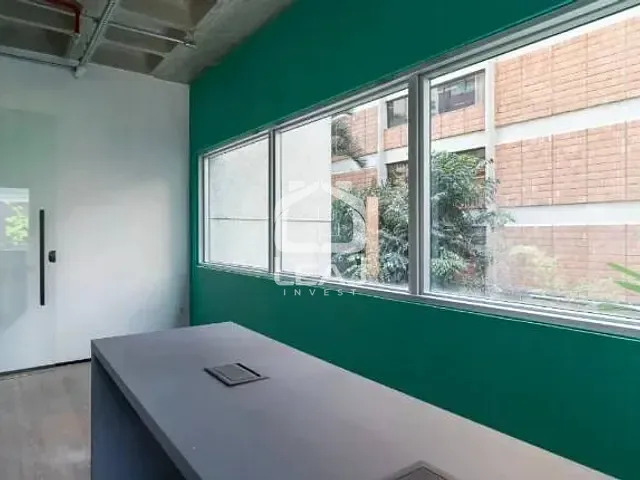 Conjunto comercial com 33m², à venda, no bairro Vila Olímpia em São Paulo