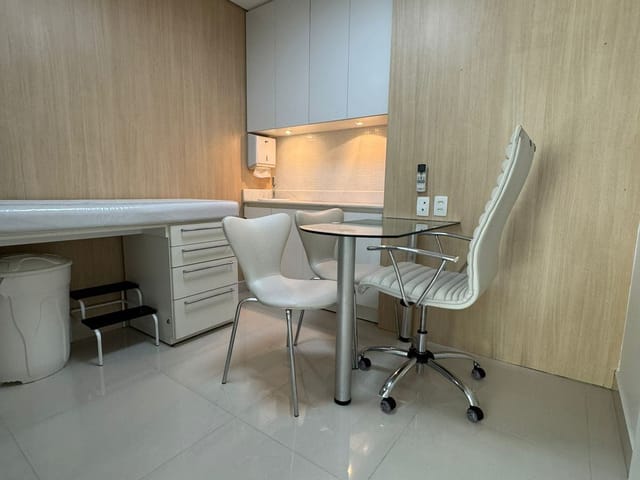 Foto do Conjunto comercial - Conjunto comercial à venda em Pinheiros com 47m², mobiliado, Indicado para consultórios, consultorias, coworkings ou clínicas | Miani Imóveis