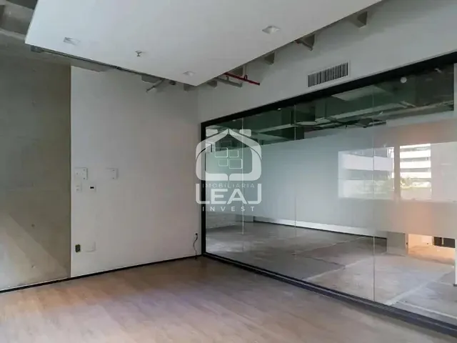 Conjunto comercial com 36m², à venda, no bairro Vila Olímpia em São Paulo