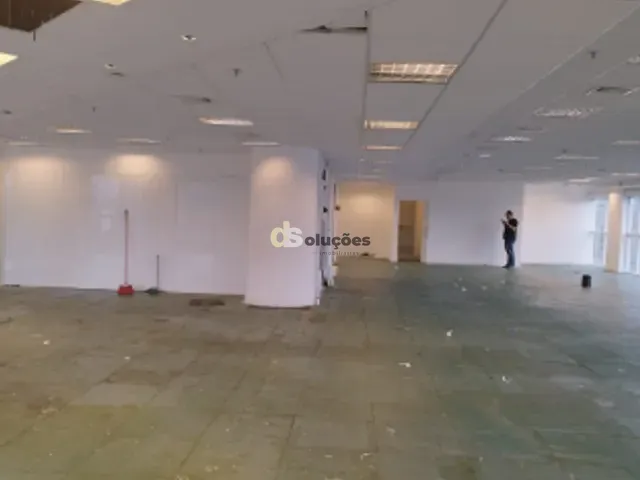 Conjunto comercial para alugar, no bairro Vila Olímpia em São Paulo