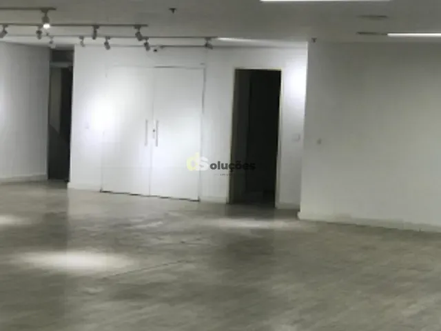 Conjunto comercial para alugar, no bairro Vila Olímpia em São Paulo