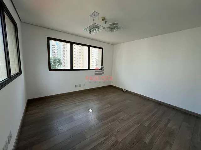 Conjunto comercial à venda ou para alugar, no bairro Saúde em São Paulo