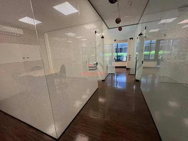 Conjunto comercial à venda, no bairro Vila Mariana em São Paulo