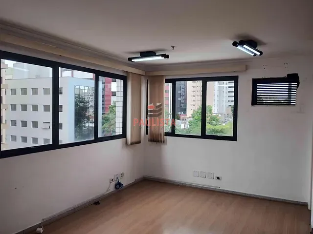 Conjunto comercial à venda, no bairro Vila Monte Alegre em São Paulo