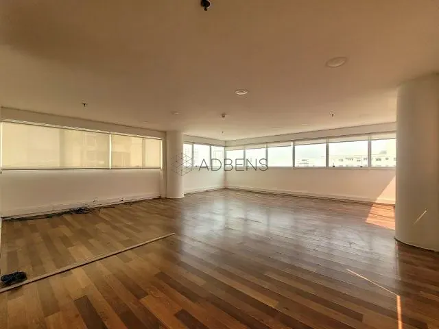 Conjunto comercial para alugar, no bairro Jardim Paulista em São Paulo