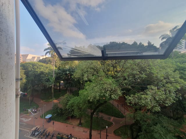 Conjunto comercial com 30m², para alugar, no bairro República em São Paulo