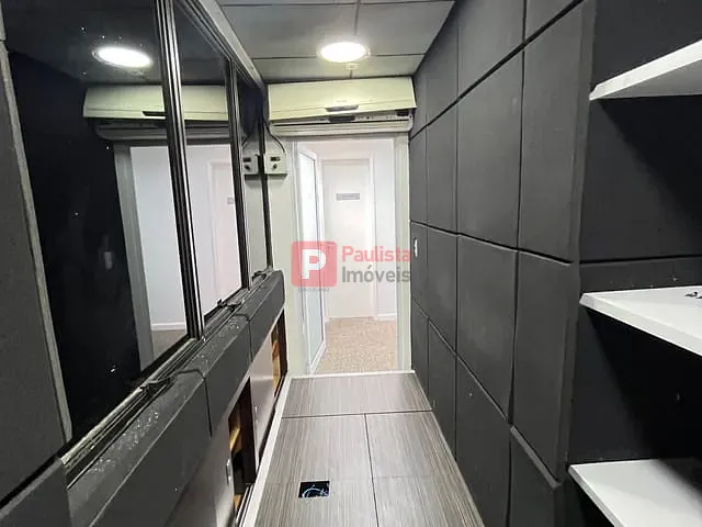 Conjunto comercial para alugar, no bairro Campo Belo em São Paulo