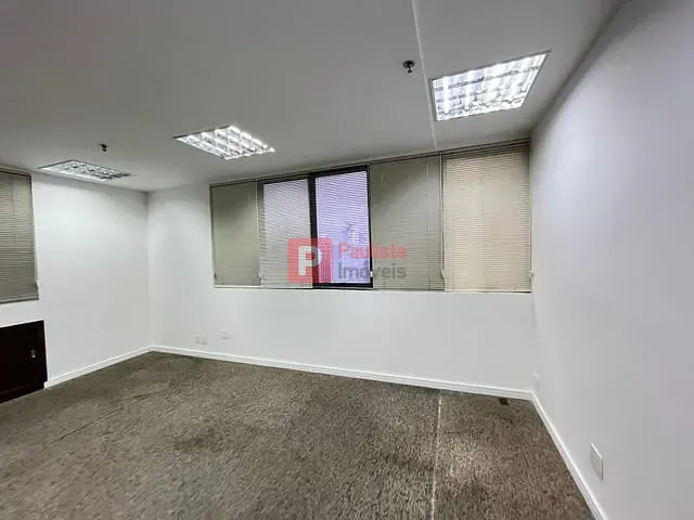 Conjunto comercial para alugar, no bairro Campo Belo em São Paulo